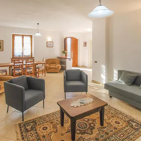 Casa Giovanni بيت للعطل *
